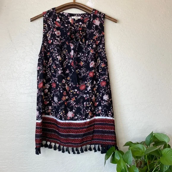 ๐ด5/$25๐ด Boho/Hippy sleeveless tunic - Picture 1 of 3